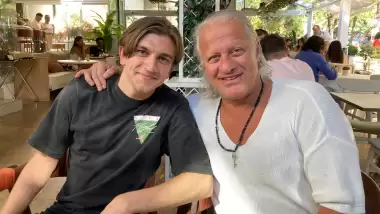 Rıdvan'la Tugay bir arada! Rangers ikiliyi paylaştı...