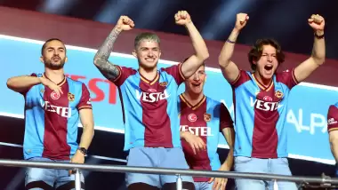 Trabzonlu genç golcü, Polonya yolcusu