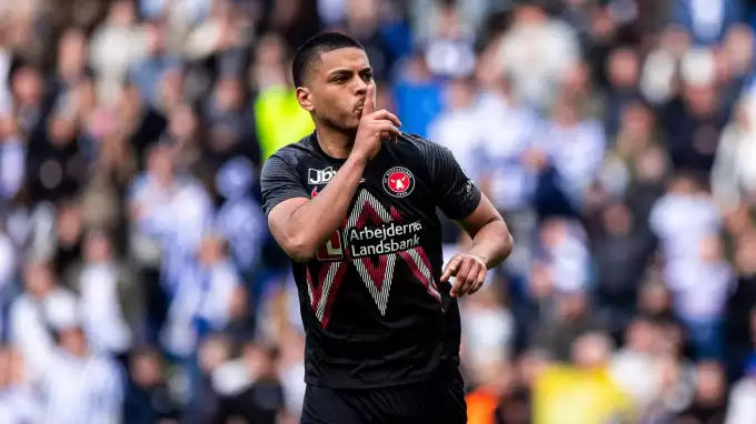 Galatasaray için gün sayıyor, kulüplerin anlaşmasını bekliyor!