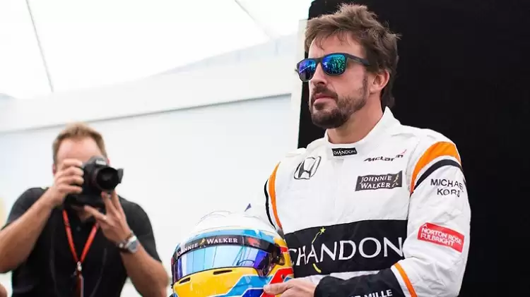 Aston Martin, Fernando Alonso İle Sözleşme İmzaladı