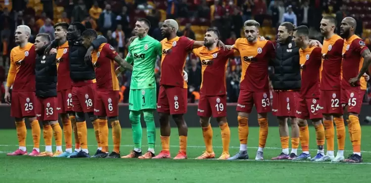 Geçmiş Galatasaray'da yaradır! 10'da 2