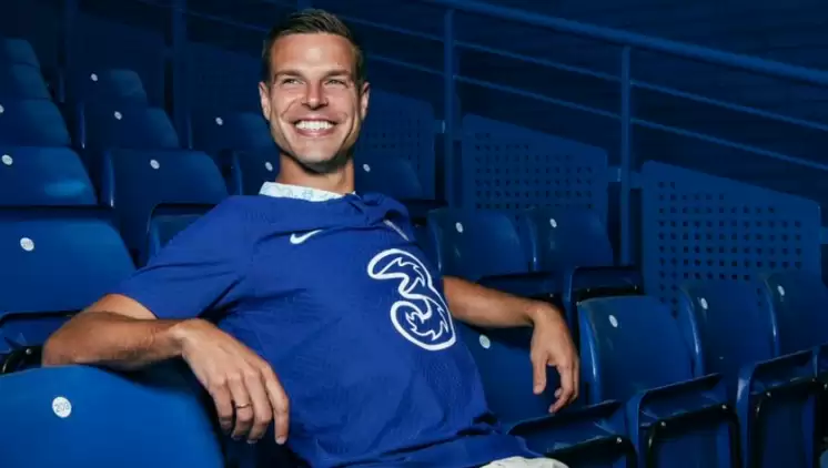 Chelsea, kaptanı Cesar Azpilicueta'nın sözleşmesini 2024'e kadar uzattı