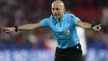 Hakemlik kariyerini noktalayan Çakır'dan veda