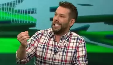 Fırat Aydınus, fena halde ofsayta düştü!