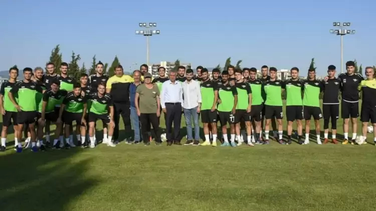 Akhisarspor'da Bayram Ali Kaya istifa etti, bazı futbolcular kazan kaldırdı