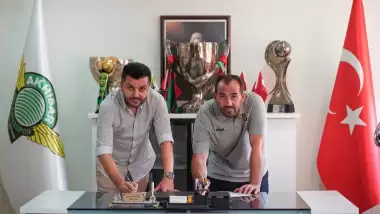 Akhisarspor'da Gekas gecikmeli döndü