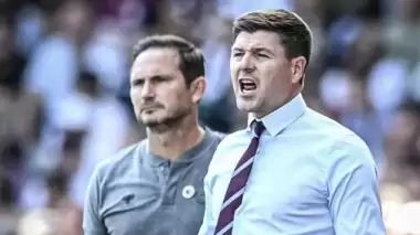 İlk yüzleşme... Gerrard, Lampard'ı boş yolladı