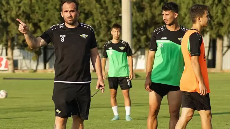 Akhisarspor'da Gekas'tan 8 Futbolcuya Son Çağrı