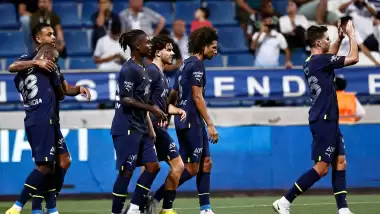 Ya bir de Fenerbahçe'nin santrforu olsa?