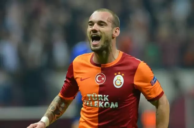 Wesley Sneijder: "Galatasaray'da çalışmak harika olurdu"