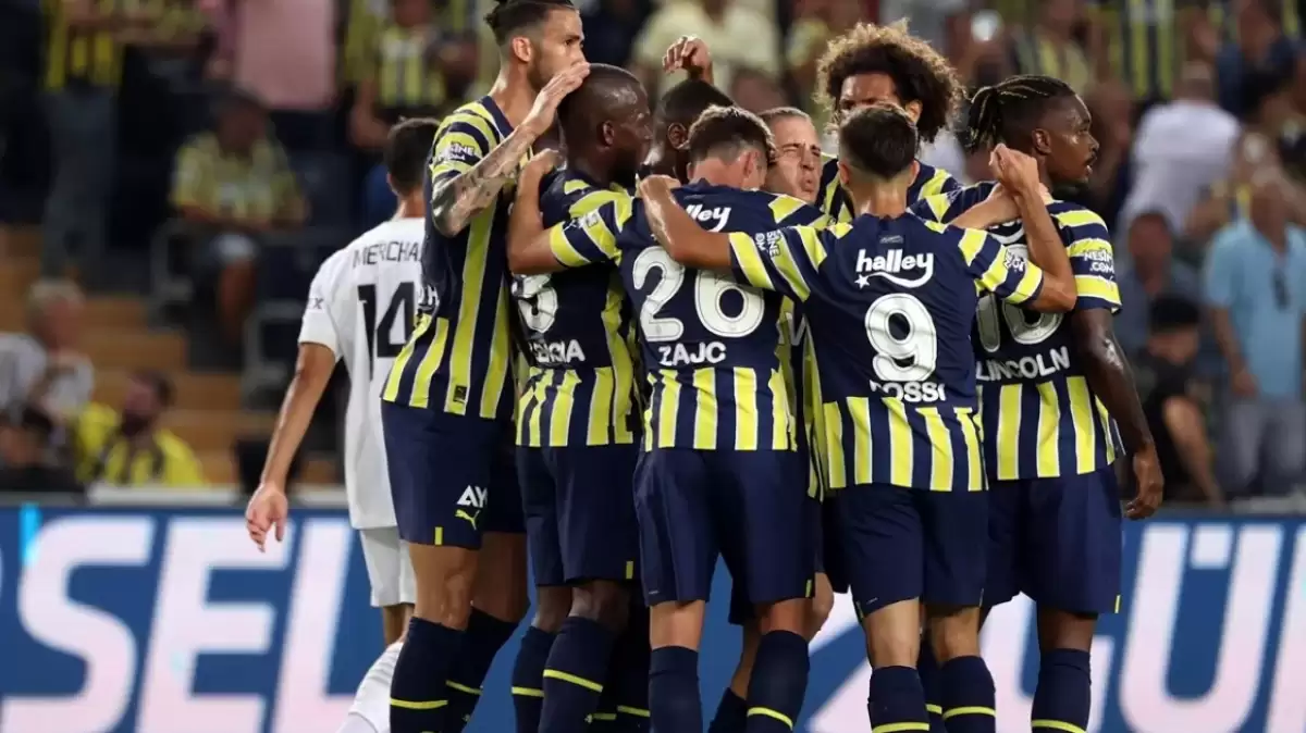 ajansspor: Fenerbahçe'de Burak Kapacak, İrfan Can Eğribayat ile Tiago Çukur Rezerv Lig'de ilk 11'de