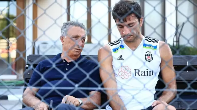 Ahmet Nur Çebi Alanyaspor Maçında Kırmızı Kart Gören Emrecan Uzunhan'la Konuştu