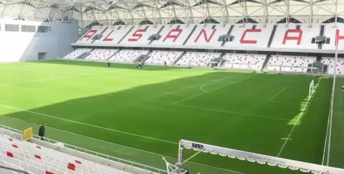 Karşıyaka'ya Alsancak Stadı için onay çıkmadı