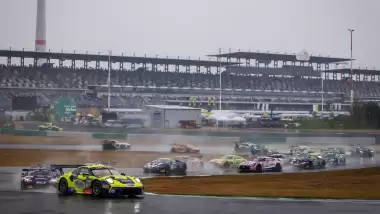 Ayhancan Güven, ilk gününde birinci oldu