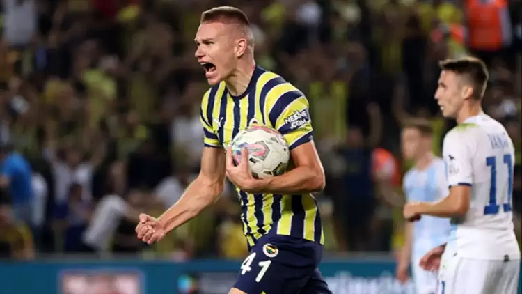 Fenerbahçe'de Attila Szalai'yi Aston Villa'ya Transfer Olacak Mı?