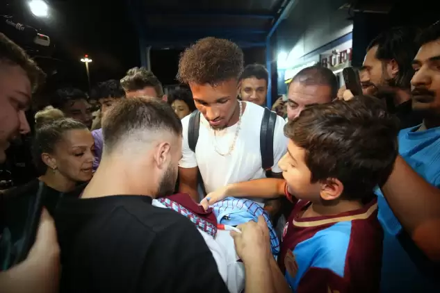 Trabzonspor'un Yeni Transferi Jean-Philippe Gbamin şehre geldi