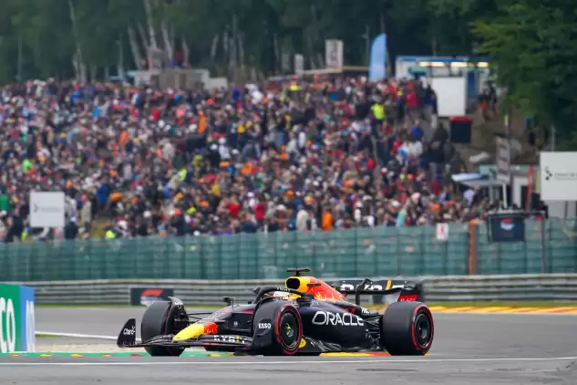 Formula 1 Belçika Grand Prix'sini Red Bull pilotu Max Verstappen kazandı