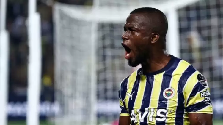 Fenerbahçe'nin golcüsü Valencia kızardı