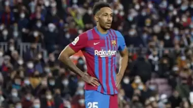 Silahlı soyguncular Aubameyang'ın çenesini kırdı! 1 ay yok!