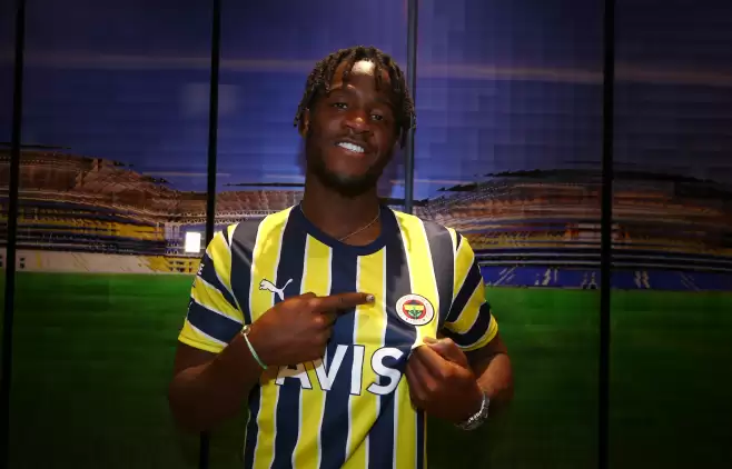Fenerbahçe, Michy Batshuayi'yi bonservisiyle transfer etti