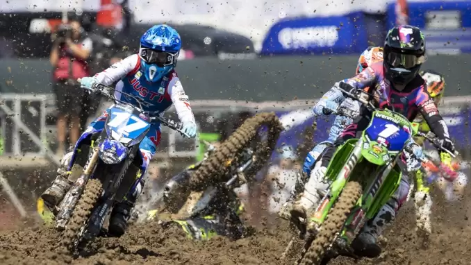 Dünya Kadınlar Motokros şampiyonu Nancy Van De Ven oldu