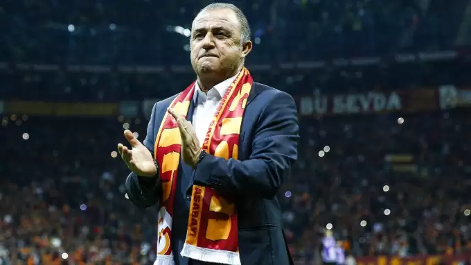 Fenerbahçe'nin eski futbolcusu Fatih Terim'in doğum gününü kutladı