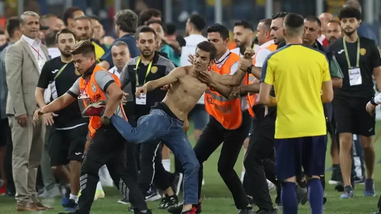 Beşiktaş, Josef de Souza'ın Kırmızısı İçin TFF'ye Başvuru Yaptı