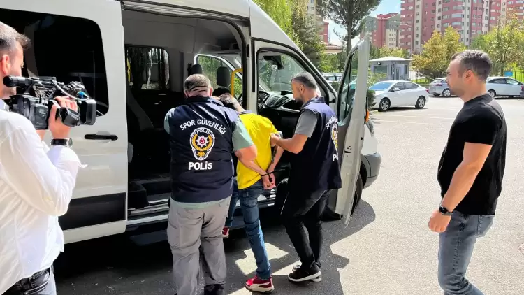 Beşiktaşlı Futbolculara Saldıran Taraftar İçin Hapis İstemi