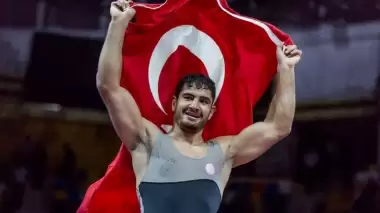 Milli güreşçi Taha Akgül: "Zirvede bırakmak istiyorum"