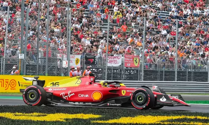 Formula 1 İtalya GP'de Ferrari, Cuma gününün lideri!