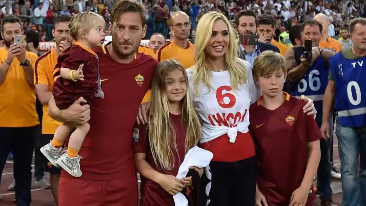 Roma'nın Efsanesi Francesco Totti Aldatıldığı İçin Depresyona Girdi