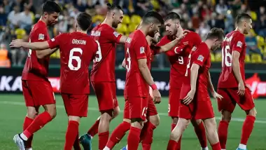 Milli takım kadrosunda değişiklik! 1 futbolcu çıktı, 2 futbolcu girdi...