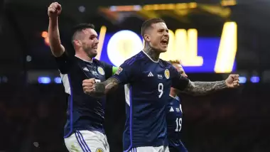 Hampden Park'ta Dykes sahnede! İskoçlar lider...