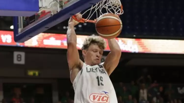 Pınar Karşıyaka Zenit Petersburg'tan Mindaugas Kuzminskas’ı Transfer Etti