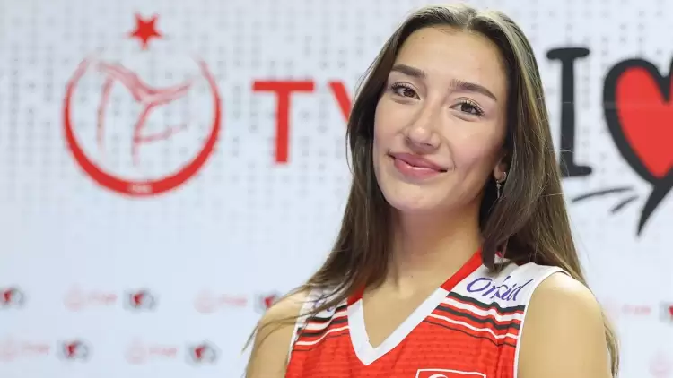 A Milli Kadın Voleybol Takımı'ndan Simge Aköz ve Handa Baladın, Dünya Şampiyonası öncesi konuştu