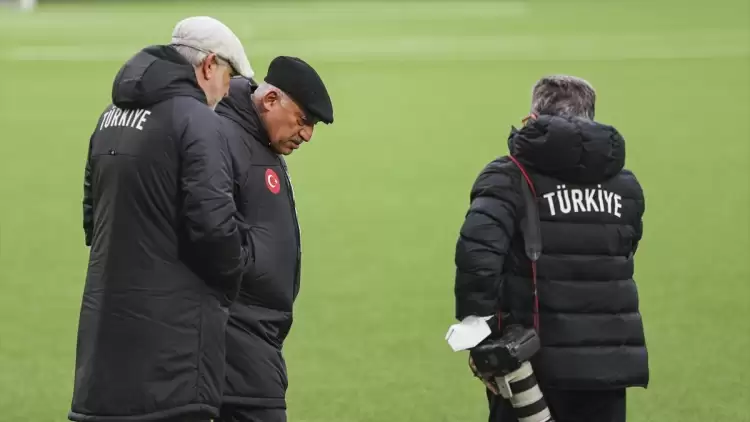 TFF Başkanı Büyükekşi, A Milli Takım Antrenmanında Kuntz ile Görüştü