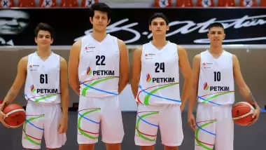 Petkimspor’da 4 genç profesyonel oldu
