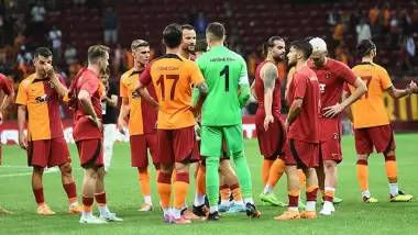 Galatasaray’da revizyon! Orta sahada büyük kapışma