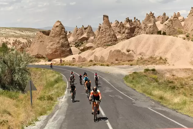 Bisikletseverler, Nevşehir'de Kapadokya Boostcamp Etkinliğinde Buluştu