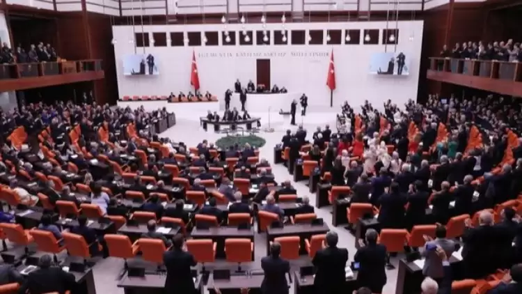 Sansür Yasası'nın 29. Maddesi AKP ve MHP Oylarıyla Kabul Edildi! 29 Madde Nedir?