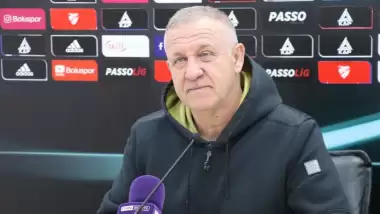 Mesut Bakkal isyan etti! “Basit goller yiyoruz”