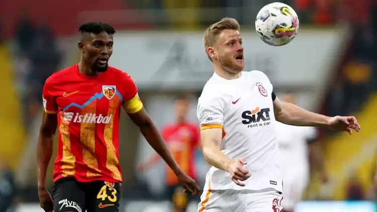 Kayserispor - Galatasaray Maçının İlk Yarısında Midtsjö Sıfır Çekti