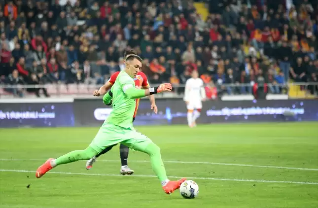 Fernando Muslera: "Buradan pozitif şeyleri çıkarmamız lazım"