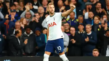 Harry Kane'den tarihi gol!