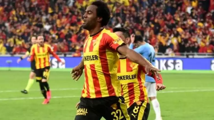 Göztepe'nin eski golcüsü Cameron Jerome, milli takım olarak Grenada'yı seçti
