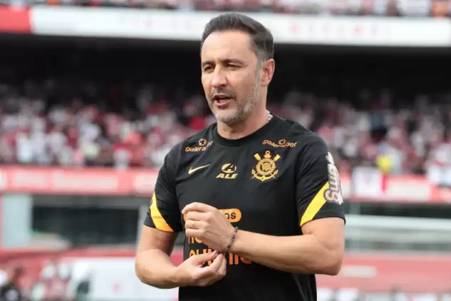 Corintihans Vitor Pereira'nın sözleşmesini uzatmak istiyor