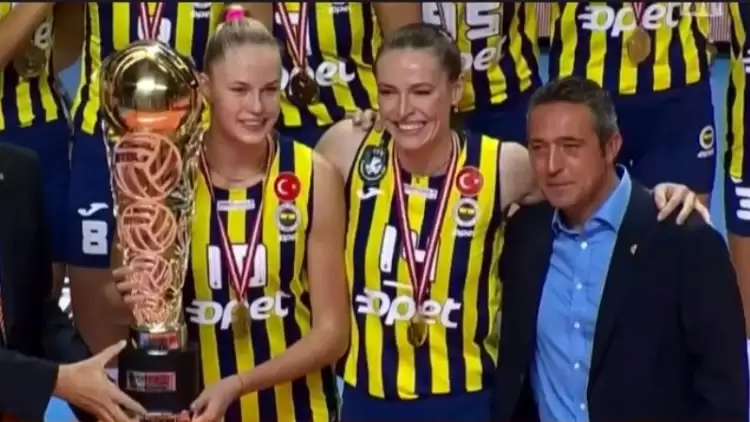 Ali Koç, Vakıfbank'ı geçerek şampiyon olan Fenerbahçe Opet'i değerlendirdi