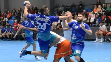 Nilüfer farka koştu