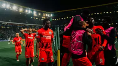 Sporting Lizbon'a sahasında büyük şok! Frankfurt...
