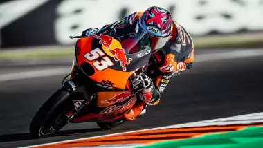 Deniz Öncü sezonu podyumla kapattı! 